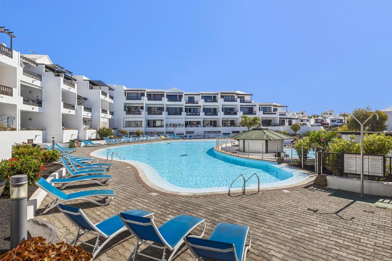 Casahost Bastian Boutique I Seaview Apartment Costa Teguise Exterior photo